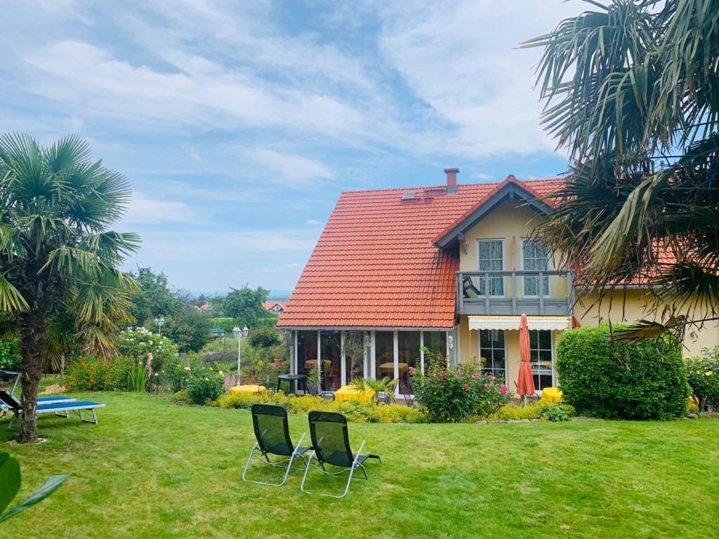 Gaestehaus Helbighof Neustadt an der Weinstrasse Bagian luar foto
