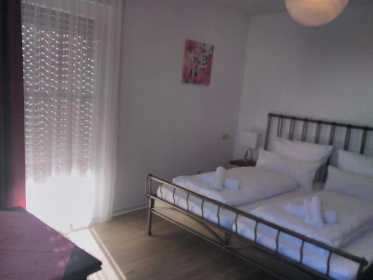 Gaestehaus Helbighof Neustadt an der Weinstrasse Bagian luar foto
